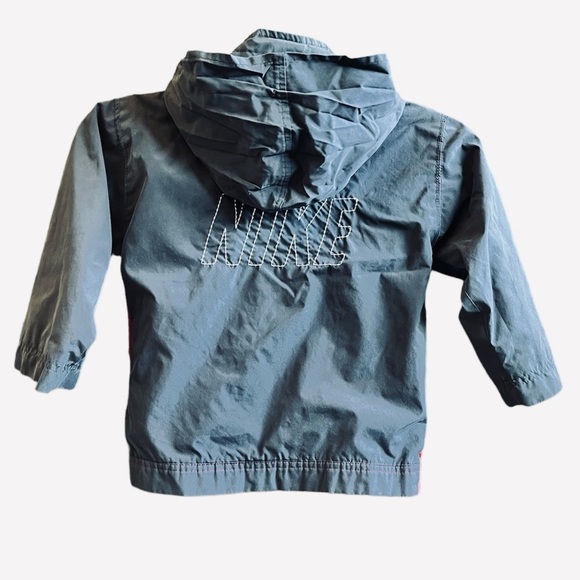 Nike Boy’s Hooded Lightweight Windbreaker Jacket size 4T Red & Grey - Picture 6 of 11